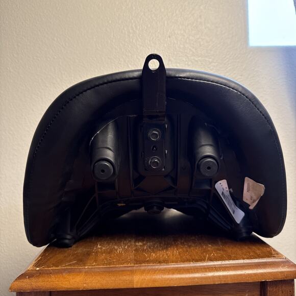 Harley Davidson Softail Up Pillion Pillow Seat Passenger Streetbob Low Profile - Picture 6 of 10